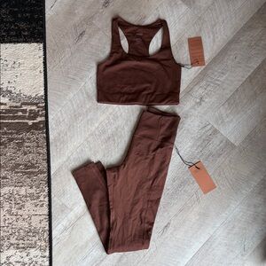 Girlfriend Collective Brown Sports Bra and Leggings Set